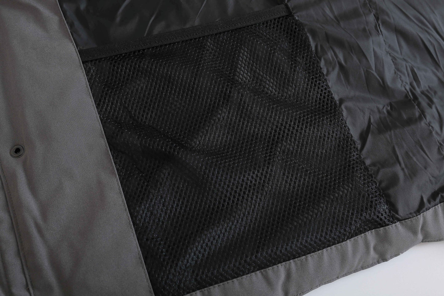 CG FREESTYLE VEST - BLACK BADGE